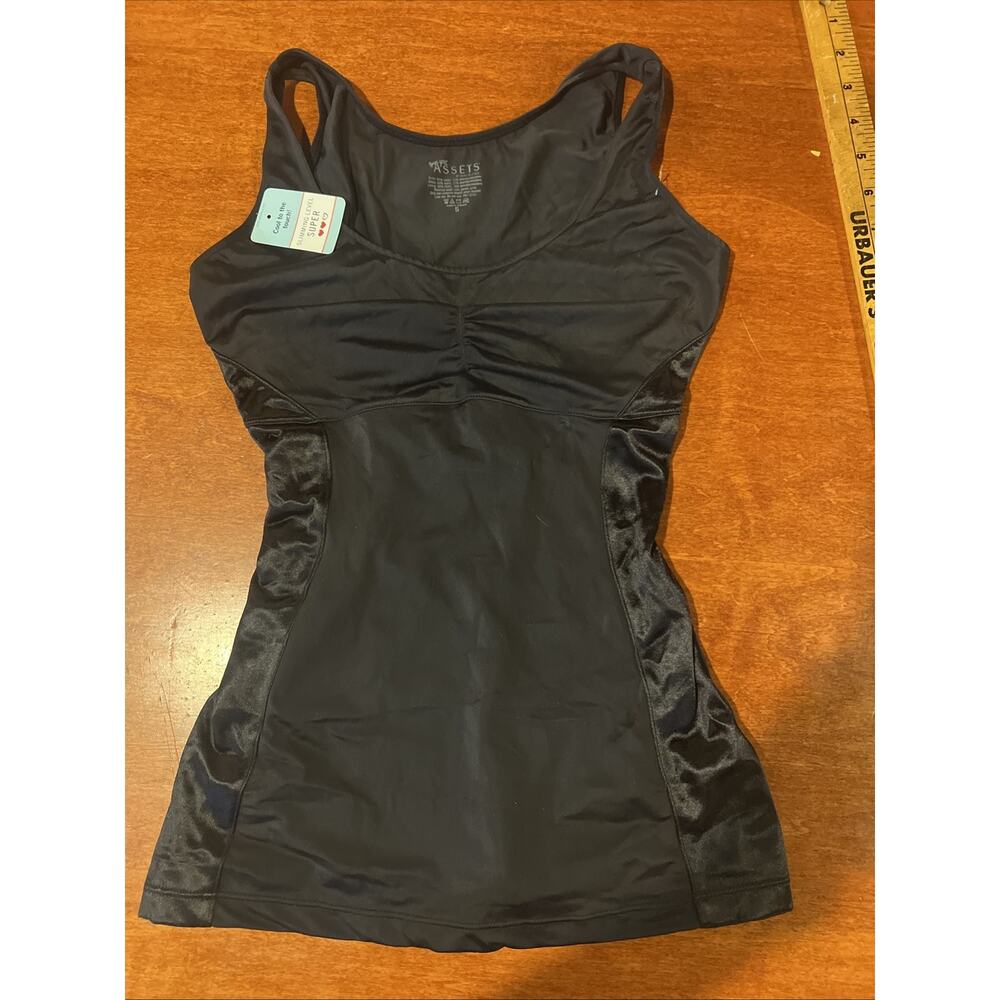 NWT LOVE YOUR ASSETS super Slimming Level Black Camisole Small Cool To The Touch